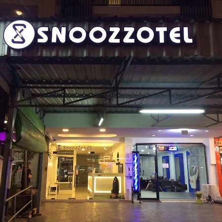 SnoozZotel Pattaya Buitenkant foto