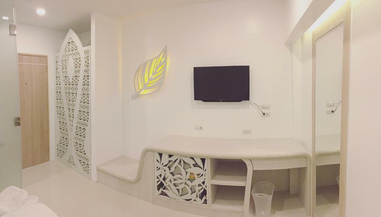 SnoozZotel Pattaya Buitenkant foto