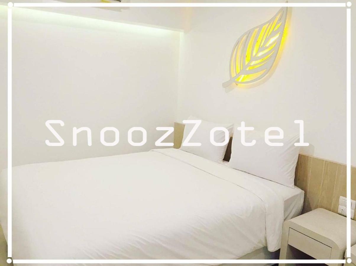 SnoozZotel Pattaya Buitenkant foto